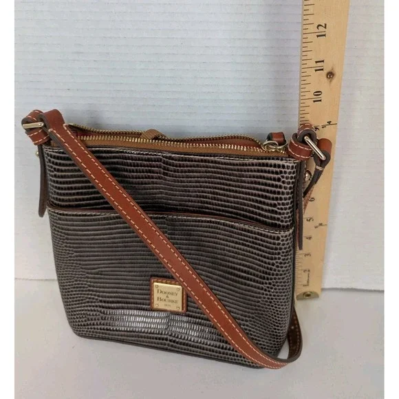 Dooney & Bourke Purse Lizard Embossed Letter Carrier Crossbody Chestnut Pebbled - Picture 7 of 7